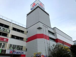 ヤマダデンキ ダイクマヤマダ厚木店前