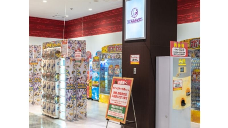 トレカイダー大分オーパ店店内