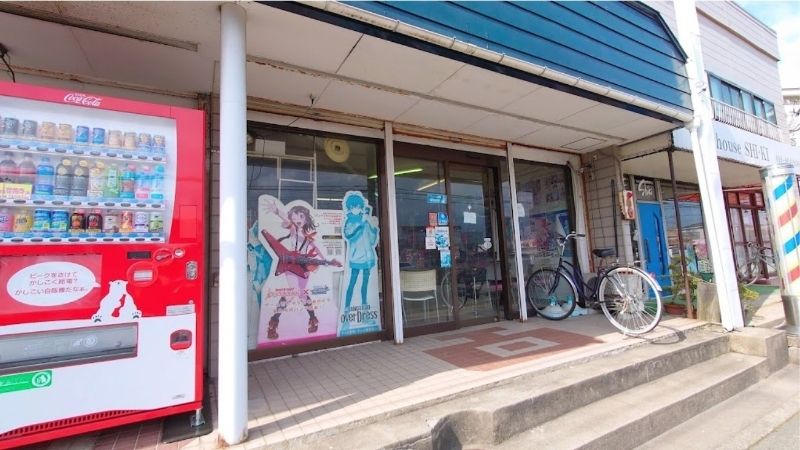 カードショップデッキビルダー秋田保戸野店外観